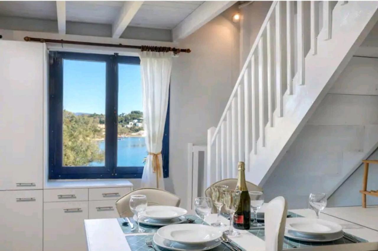Govino Bay Luxury Beach Loft Apartment Danilia المظهر الخارجي الصورة