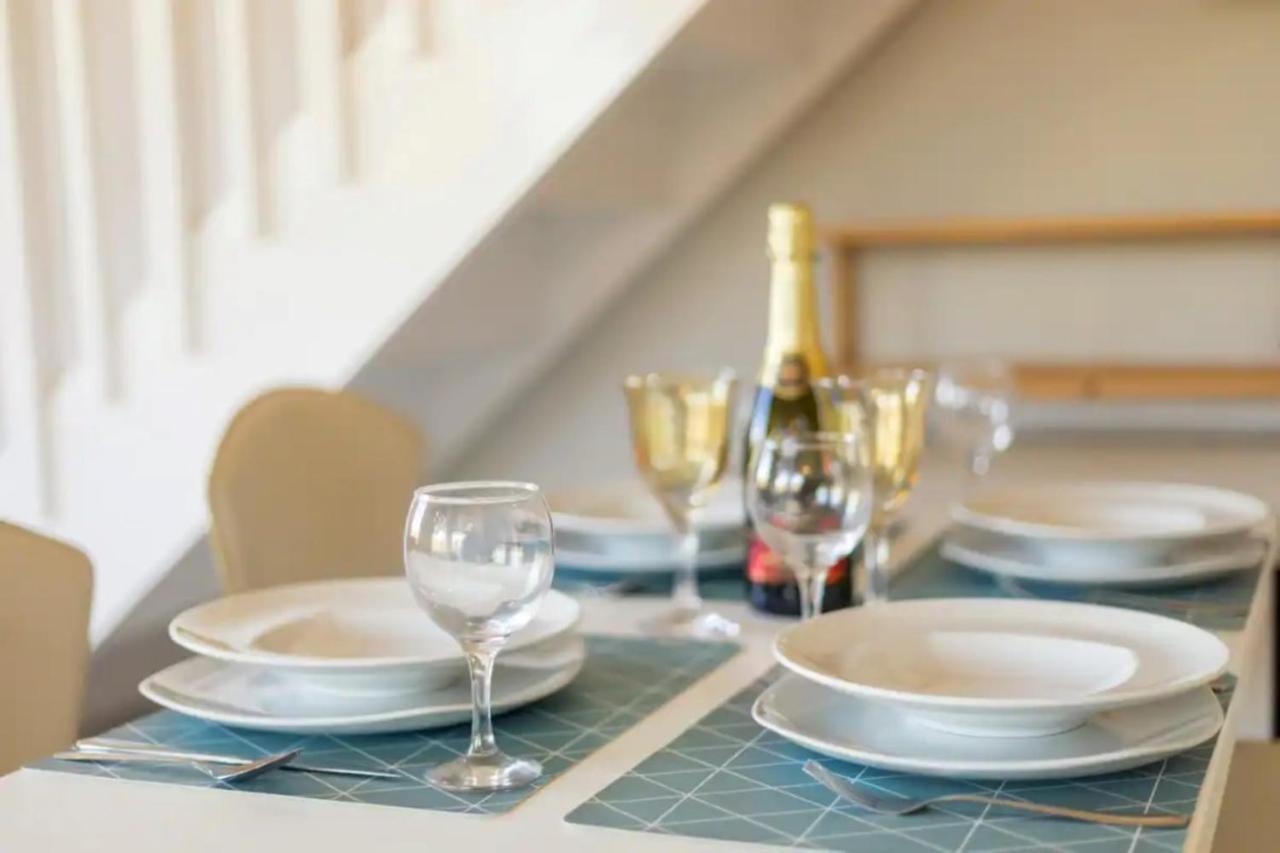 Govino Bay Luxury Beach Loft Apartment Danilia المظهر الخارجي الصورة